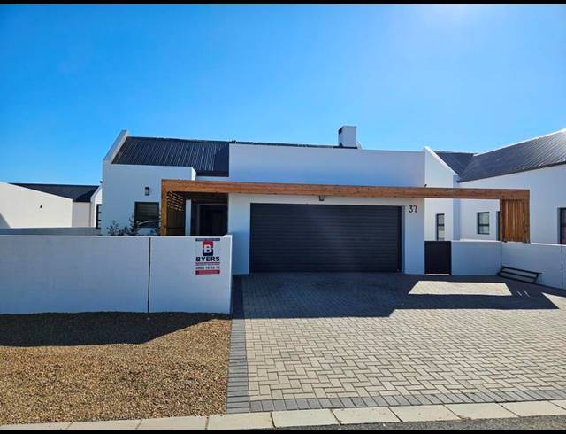 3 BEDROOM HOUSE FOR SALE IN BRITANNIA BAY